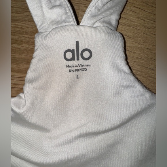 Alo Airbrush Real Bra Tank - Ivory - Picture 3 of 4